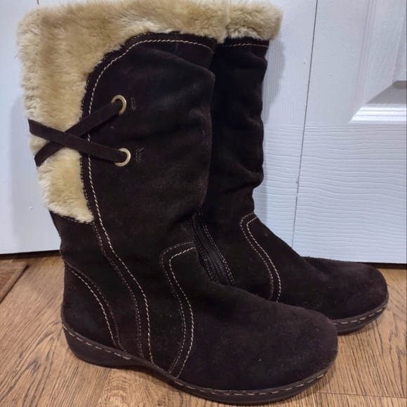 St. John's Bay Leather Fur Lined Suede Boots in Brown Size 8 - Picture 9 of 9